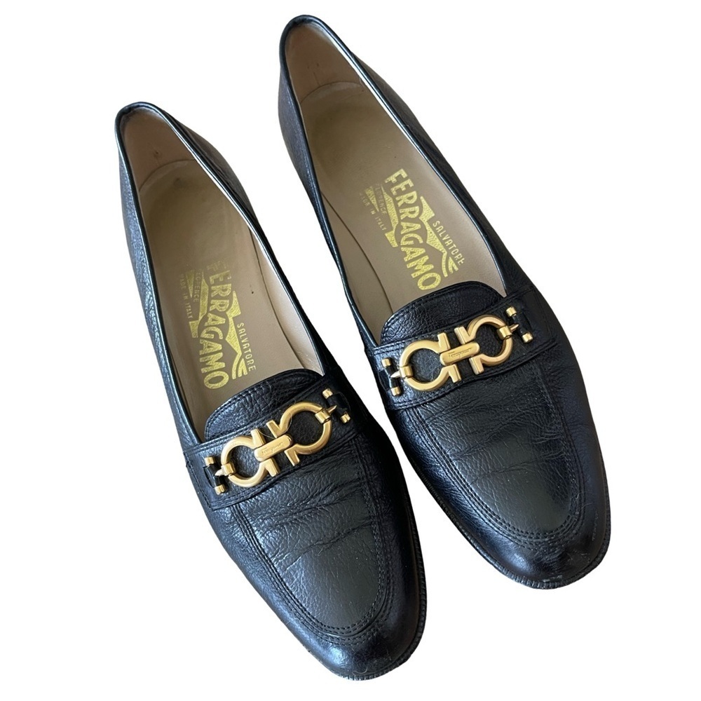 Salvatore Ferragamo Black Leather Loafers with Gold Horsebit Accent Size 7.5